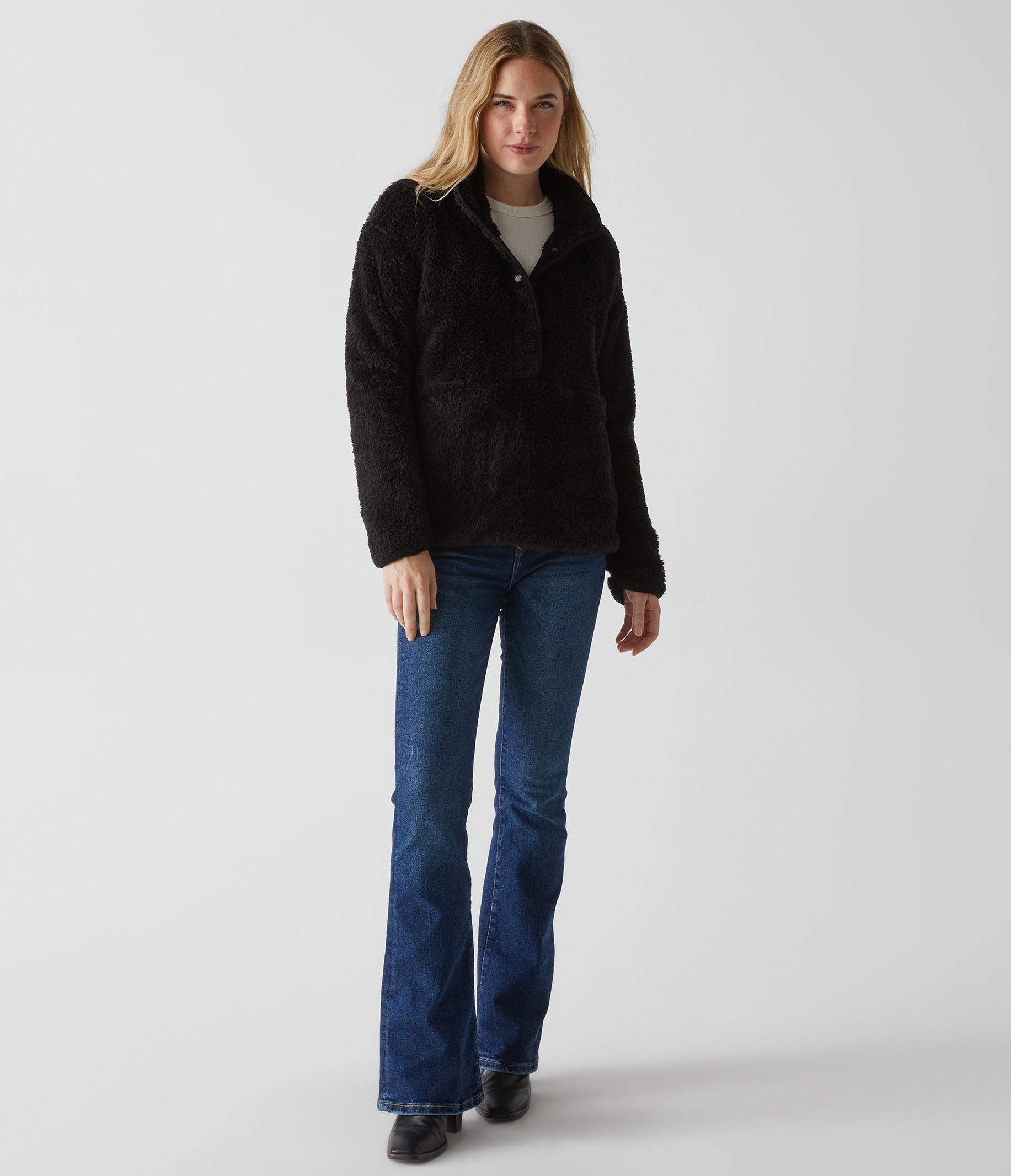 Womens black 2024 sherpa pullover