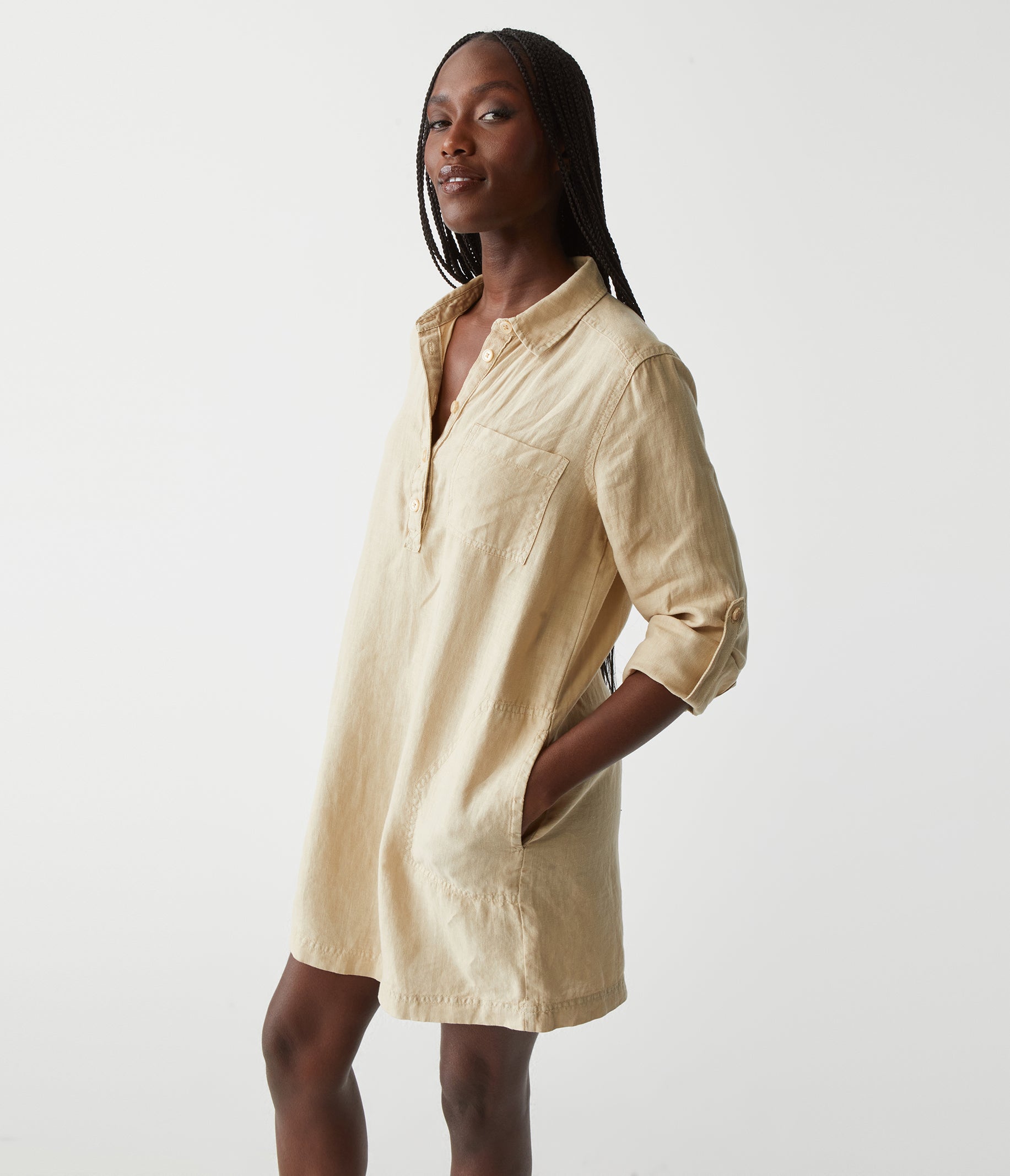 Linen Blouse With Tab Sleeves – Spring & Summer